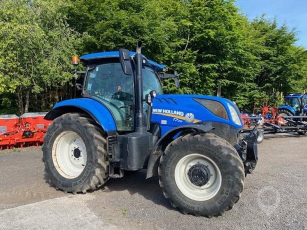 2018 New Holland T7.210 Tractor - Wheel for sale — view 3