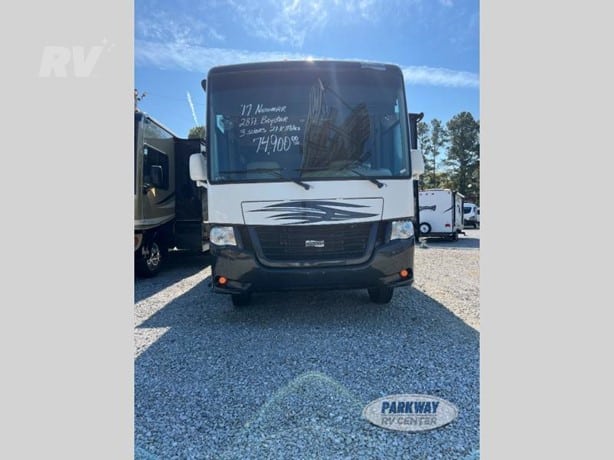 2017 Newmar Bay 2812 Class A - Gas Motorhome for sale — view 3