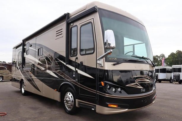 2013 Newmar VENTANA 3433 Class A - Diesel Motorhome for sale