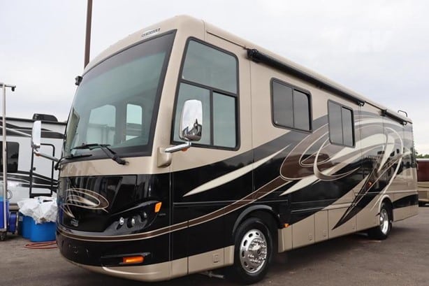 2013 Newmar VENTANA 3433 Class A - Diesel Motorhome for sale — view 4
