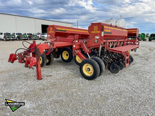 2000 Sunflower 9435-40 Planting - Grain Drill for sale