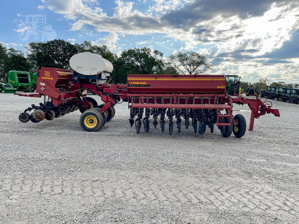 2000 Sunflower 9435-40 Planting - Grain Drill for sale — view 4