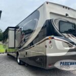 2013 Thor Class A - Gas Motorhome for sale — view 4