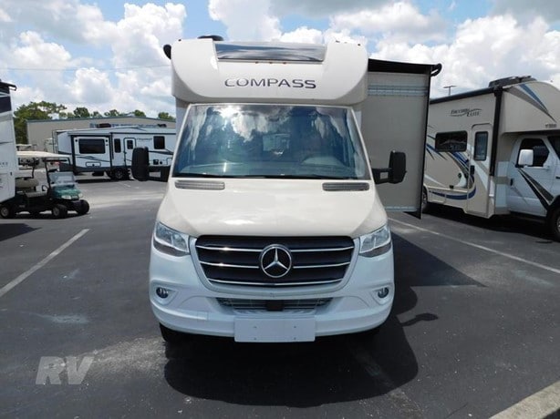 2020 Thor Class B+ Motorhome for sale — view 2