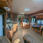 2009 Tiffin 37QDB Class A - Diesel Motorhome for sale — view 5