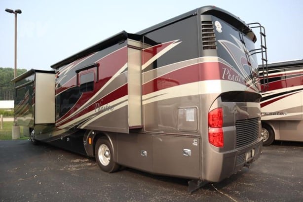 2015 Tiffin Phaeton 40AH Class A - Diesel Motorhome for sale — view 5