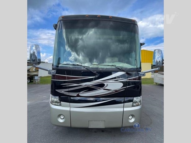 2011 Tiffin Phaeton 40QTH Class A - Diesel Motorhome for sale — view 3