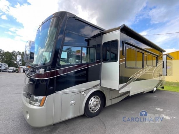 2011 Tiffin Phaeton 40QTH Class A - Diesel Motorhome for sale — view 4