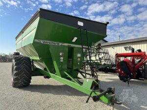 2008 Unverferth Grain Cart for sale
