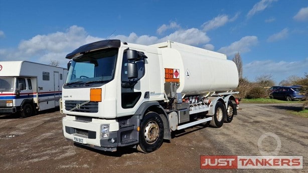 2011 Volvo Tanker Truck - Fuel for sale — view 2
