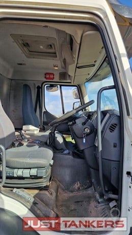 2011 Volvo Tanker Truck - Fuel for sale — view 4