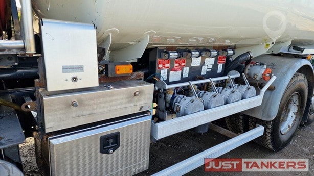 2011 Volvo Tanker Truck - Fuel for sale — view 5