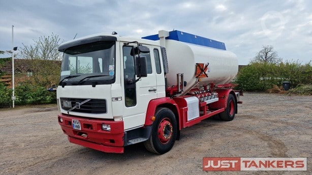 2006 Volvo Tanker Truck - Fuel for sale