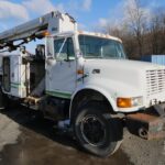 2000 Altec Digger Derrick - Mounted for sale — view 2