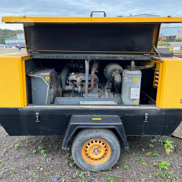 2005 Atlas Copco XAS136DD Compressor - Mobile for sale — view 2