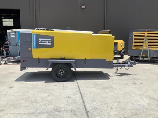 2017 Atlas Copco XAS900JD8 Compressor - Mobile for sale — view 3