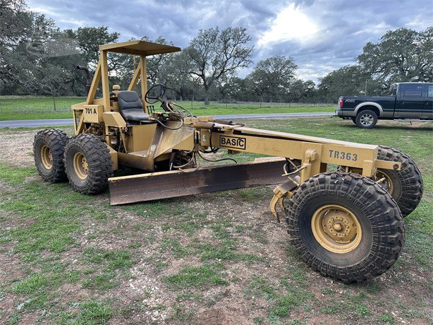 Basic 701A Motor Grader for sale — view 2