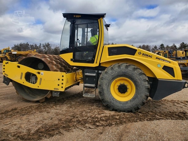 2019 Bomag Road - Compactor Padfoot for sale — view 2