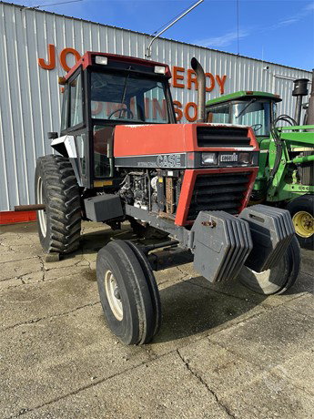 1985 Case IH Tractor - Wheel for sale — view 2