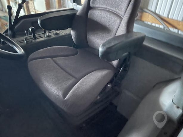 1989 Case IH Tractor - Wheel for sale — view 3