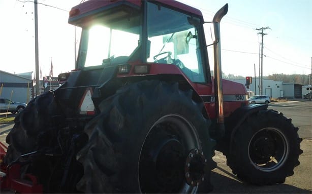 1994 Case IH Tractor - Wheel for sale — view 5