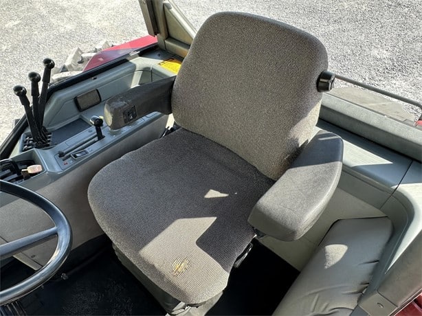 1998 Case IH Tractor - Wheel for sale — view 4