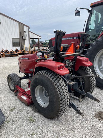 Case IH Tractor - Wheel for sale — view 2