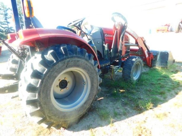 2015 Case IH Farmall 30C Tractor - Wheel for sale — view 3