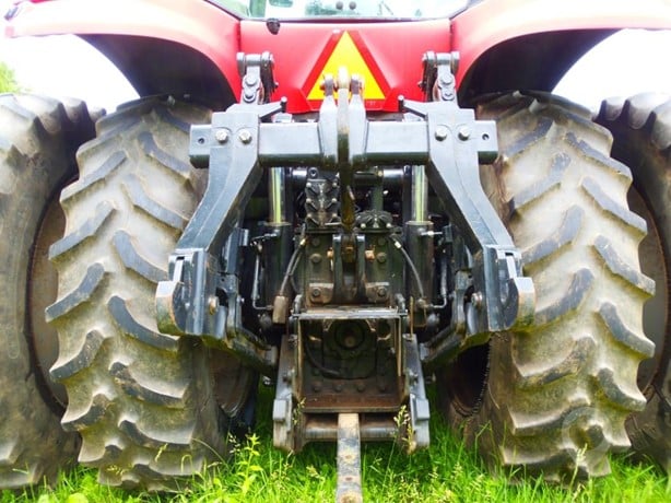 Case IH Magnum 235 Tractor - Wheel for sale — view 4