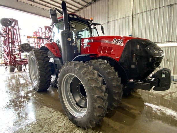 2022 Case IH Tractor - Wheel for sale — view 2