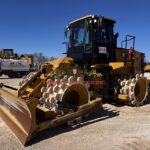 2023 Caterpillar Road - Compactor Padfoot for sale