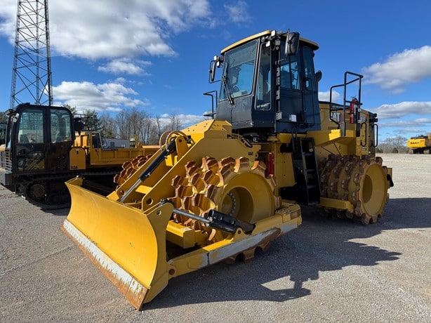 2024 Caterpillar Road - Compactor Padfoot for sale