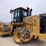2023 Caterpillar Road - Compactor Padfoot for sale — view 2