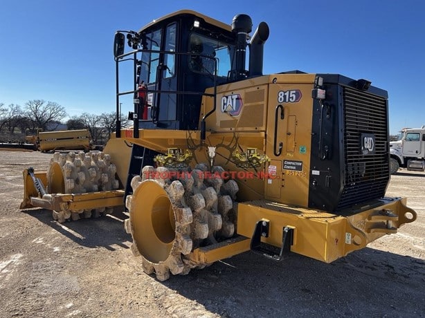 2023 Caterpillar Road - Compactor Padfoot for sale — view 2