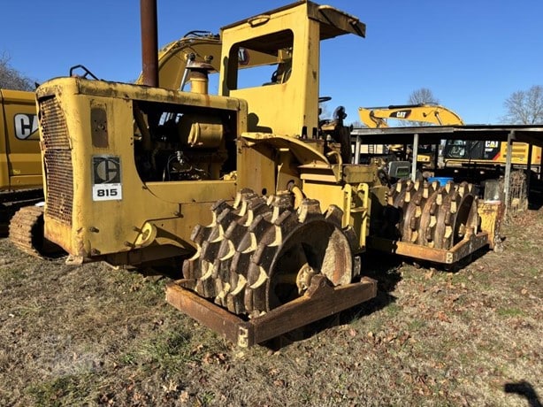 1973 Caterpillar Road - Compactor Padfoot for sale — view 3