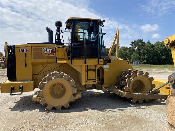 2021 Caterpillar Road - Compactor Padfoot for sale — view 4