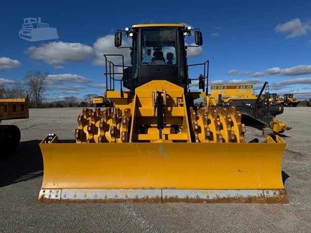 2024 Caterpillar Road - Compactor Padfoot for sale — view 5