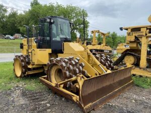 2009 Caterpillar 815k Road - Compactor Padfoot for sale