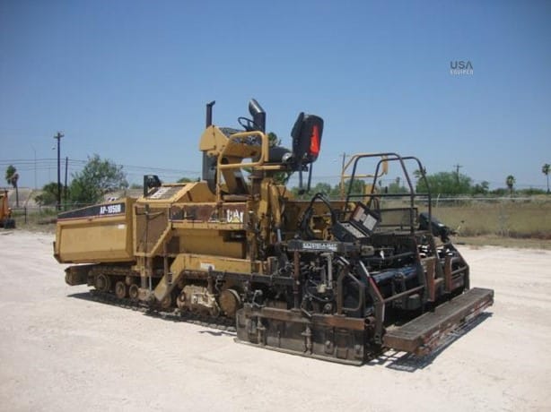 1999 Caterpillar AP-1055 Road - Asphalt Paver for sale — view 4