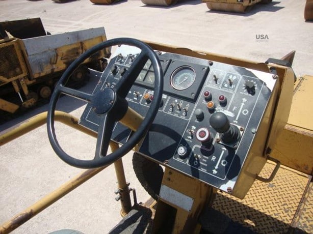 1999 Caterpillar AP-1055 Road - Asphalt Paver for sale — view 5