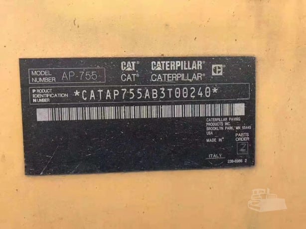 2010 Caterpillar Road - Asphalt Paver for sale — view 2