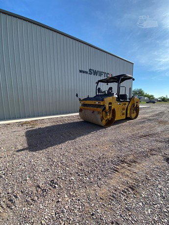 2017 Caterpillar Road - Compactor - Drum for sale — view 2