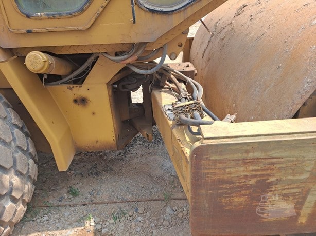 1997 Caterpillar Road - Compactor - Drum for sale — view 4