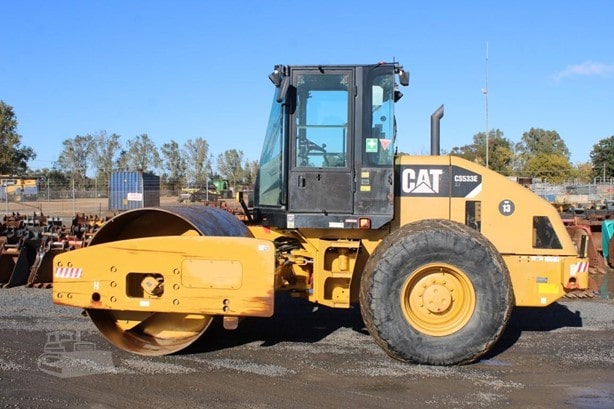 2010 Caterpillar Road - Compactor - Drum for sale — view 2
