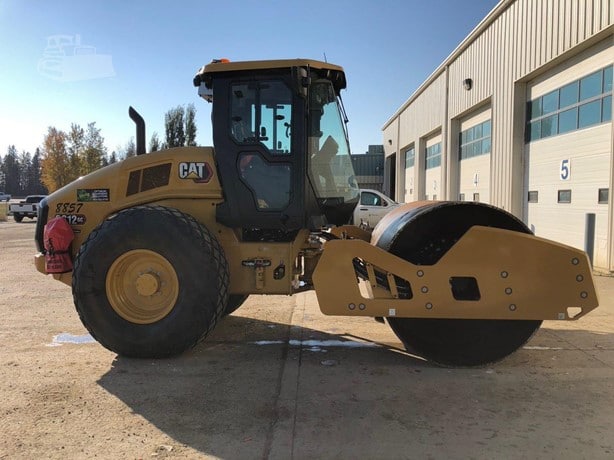 2022 Caterpillar Road - Compactor - Drum for sale — view 2