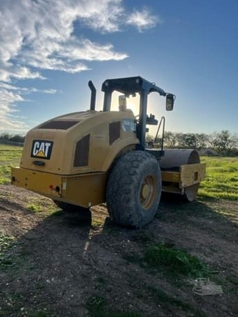 2016 Caterpillar Road - Compactor - Drum for sale — view 2