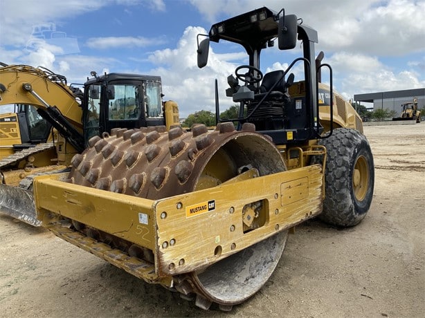 2016 Caterpillar Road - Compactor - Drum for sale — view 2