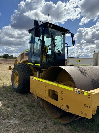 2017 Caterpillar Road - Compactor - Drum for sale — view 2