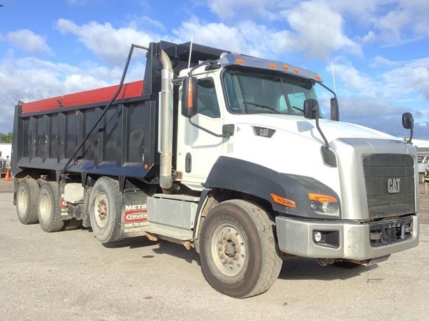 2016 Caterpillar Dump Truck for sale — view 2