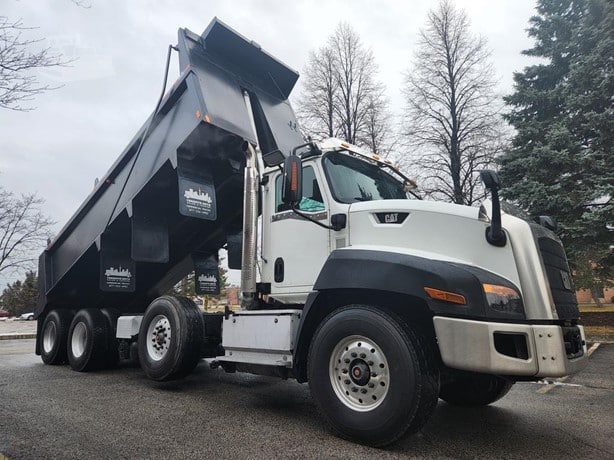 2016 Caterpillar Dump Truck for sale — view 2